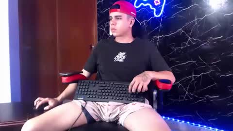 Matias online show from January 8, 2025, 1:41 pm