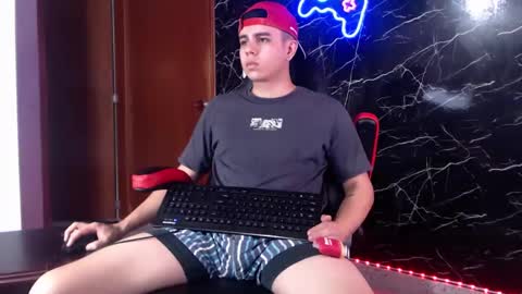 Matias online show from January 9, 2025, 1:35 pm