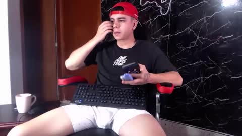 Matias online show from February 1, 2025, 10:15 am