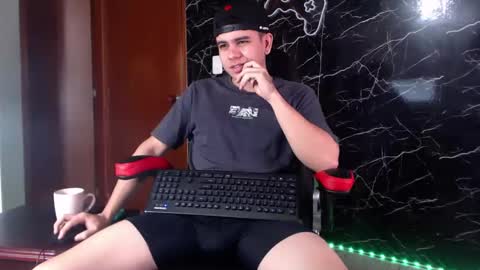 Matias online show from February 8, 2025, 12:17 pm