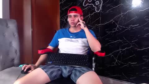 Matias online show from March 3, 2025, 4:14 pm