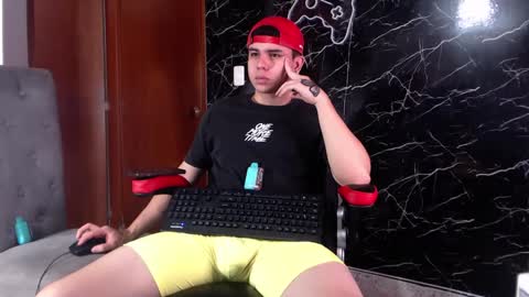 Matias online show from March 11, 2025, 1:45 pm