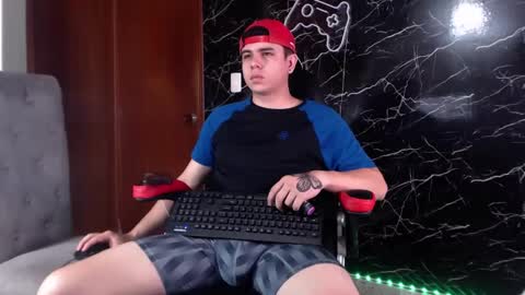 Matias online show from March 12, 2025, 2:01 pm