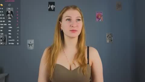 maureencoombs online show from October 12, 2025, 4:22 am