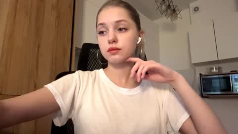 Snapshot of mauriceproenza chatting on July 22, 2026, 8:50 am Eva 1st day online show from July 22, 2026, 8:50 am