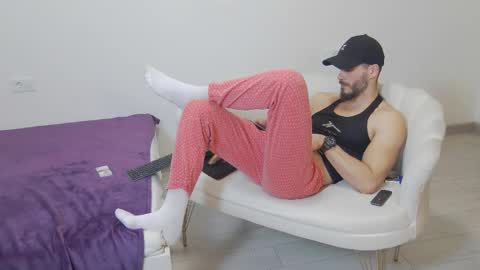 mauro_real_man online show from February 1, 2026, 6:06 pm