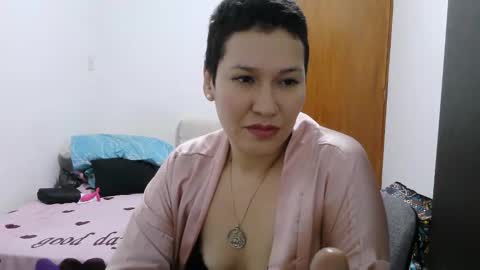 mauroluxandra online show from January 18, 2026, 7:34 am