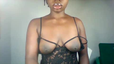 Maverlous pussy online show from February 22, 2026, 1:18 am