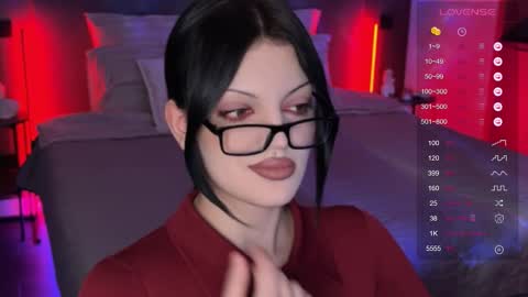 Mavis online show from November 27, 2025, 11:29 pm