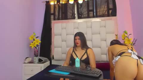 MavyANDElizabeth online show from November 13, 2025, 1:32 pm