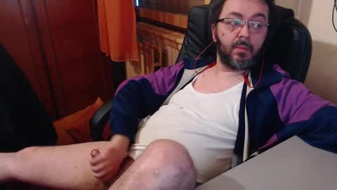 Max online show from December 14, 2024, 7:40 am