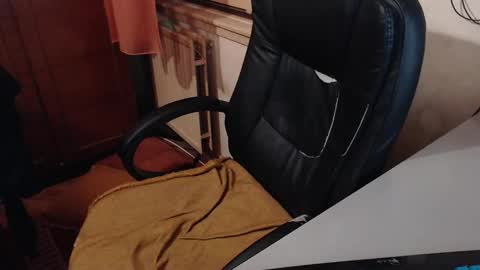 Max online show from January 3, 2025, 7:16 am