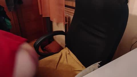 Max online show from January 10, 2026, 7:21 am