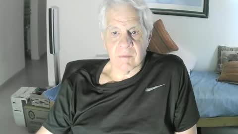 max_2017 online show from January 17, 2025, 11:40 pm