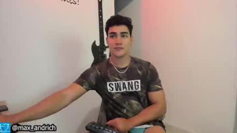 Max... online show from October 22, 2025, 3:51 am