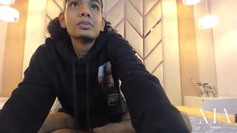 MAX online show from January 9, 2026, 3:20 am