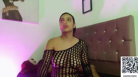 Max  Ashley online show from November 1, 2025, 1:46 pm