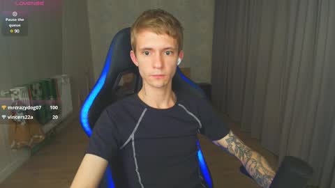 Max Gen with tats 24years  And Ethan without tats 20 years online show from January 13, 2025, 8:58 pm