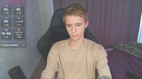 Max Gen with tats 24years  And Ethan without tats 20 years online show from January 19, 2025, 12:17 pm