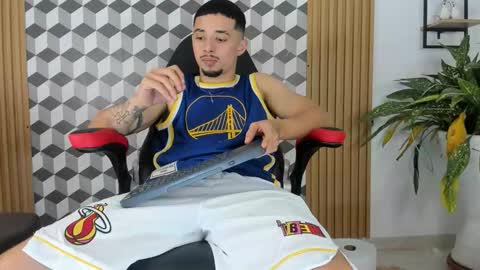 max_jowel online show from December 23, 2025, 3:48 am