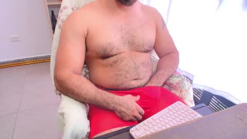 max_love25 online show from April 6, 2026, 6:53 pm