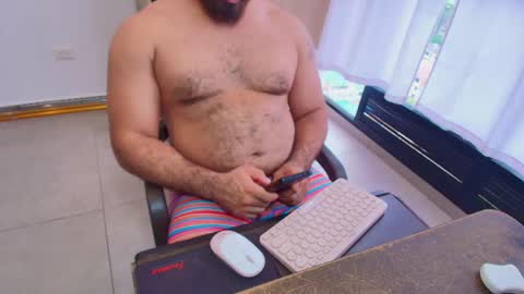 max_love25 online show from May 18, 2026, 8:58 pm