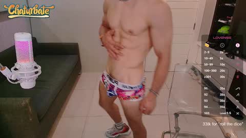 Snapshot of max_russell chatting on December 15, 2024, 12:38 pm Former Porn Star online show from December 15, 2024, 12:38 pm