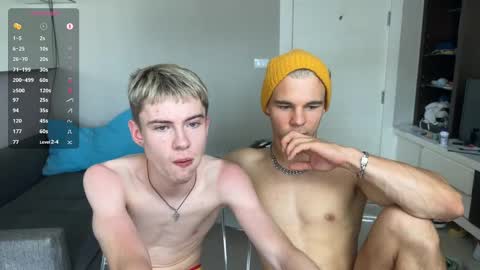 Snapshot of max_russell chatting on February 19, 2025, 8:33 am Former Porn Star online show from February 19, 2025, 8:33 am