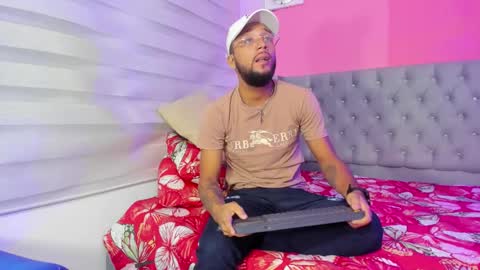 max_sexyhot26 online show from January 17, 2025, 5:32 am