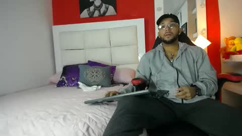 max_sexyhot26 online show from January 19, 2025, 2:04 am