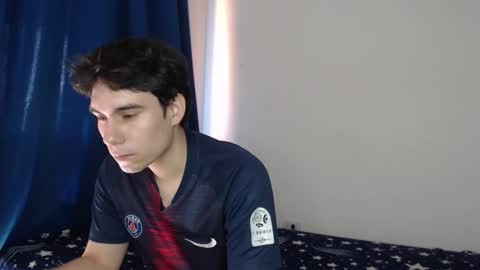 max_snow1616 online show from October 5, 2025, 4:27 pm