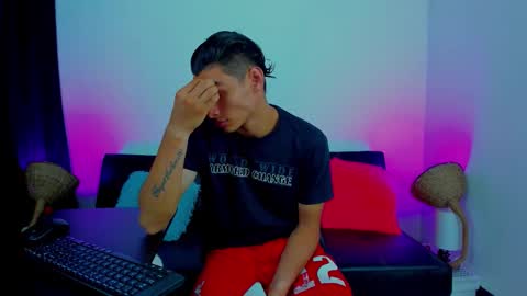 MAX     online show from September 30, 2025, 2:00 pm