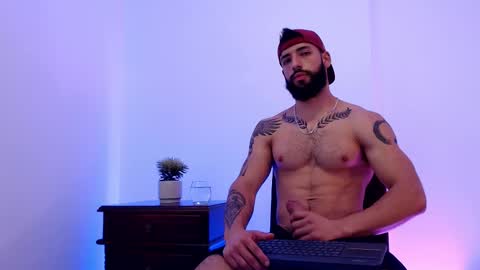 Snapshot of max_xl_ chatting on February 17, 2025, 4:15 pm max_xl_ online show from February 17, 2025, 4:15 pm