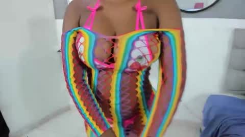 maxandthanna online show from November 4, 2025, 11:15 pm