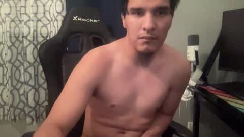 Snapshot of maxfreaky407284 chatting on February 18, 2026, 7:04 am perezcouple online show from February 18, 2026, 7:04 am