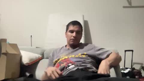 Snapshot of maxfreaky407284 chatting on April 17, 2026, 8:17 am perezcouple online show from April 17, 2026, 8:17 am