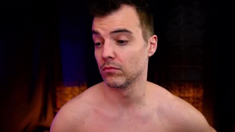 Snapshot of maxhughes chatting on November 6, 2025, 4:02 am Max Hughes online show from November 6, 2025, 4:02 am