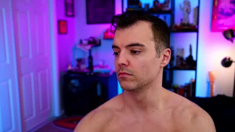 Max Hughes online show from November 11, 2025, 2:44 am