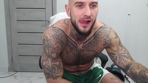 Maximus Fox online show from November 26, 2025, 4:57 am