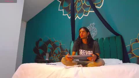Snapshot of maxi_max0 chatting on July 15, 2026, 7:30 pm Maxi Max online show from July 15, 2026, 7:30 pm