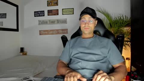 MAXI      online show from April 21, 2026, 2:51 am