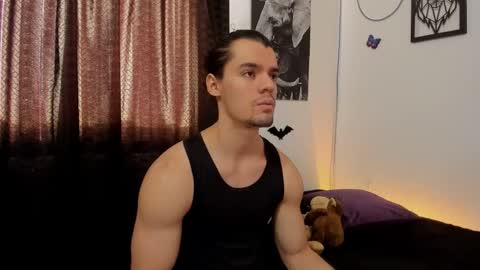 Snapshot of maxi_styles chatting on December 15, 2024, 6:26 pm Alex online show from December 15, 2024, 6:26 pm