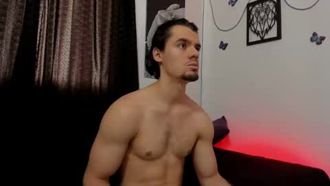 Snapshot of maxi_styles chatting on January 20, 2025, 8:07 pm Alex online show from January 20, 2025, 8:07 pm