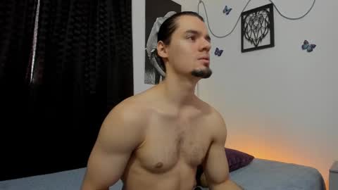 Snapshot of maxi_styles chatting on February 18, 2025, 9:31 pm Alex online show from February 18, 2025, 9:31 pm