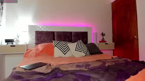 Snapshot of maxianomal chatting on February 5, 2025, 5:31 pm Max online show from February 5, 2025, 5:31 pm