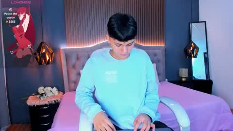 --  -- online show from October 29, 2025, 6:53 pm