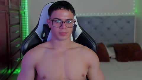 Maximus online show from December 12, 2024, 11:03 pm