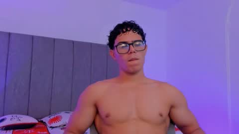 Maximus online show from October 24, 2025, 6:32 am