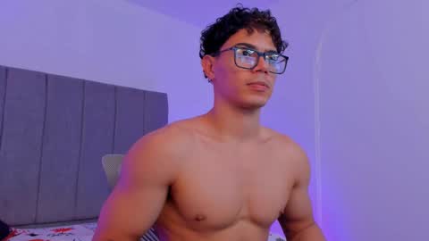 Maximus online show from October 26, 2025, 4:57 pm