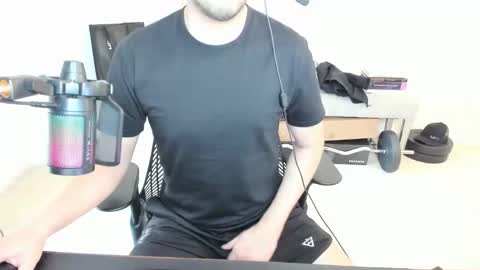 Snapshot of maximal91 chatting on February 27, 2026, 9:04 pm maximal91 online show from February 27, 2026, 9:04 pm